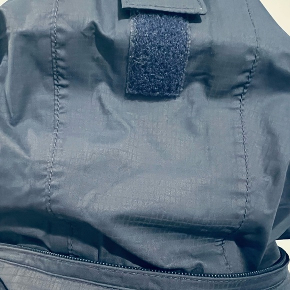 REI Retro Blue Windbreaker Jacket with Water-Resistant Material - Picture 6 of 12